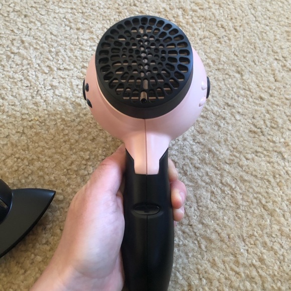 Revlon Hair Dryer Travel Size NEW Styling Tool - Picture 3 of 7